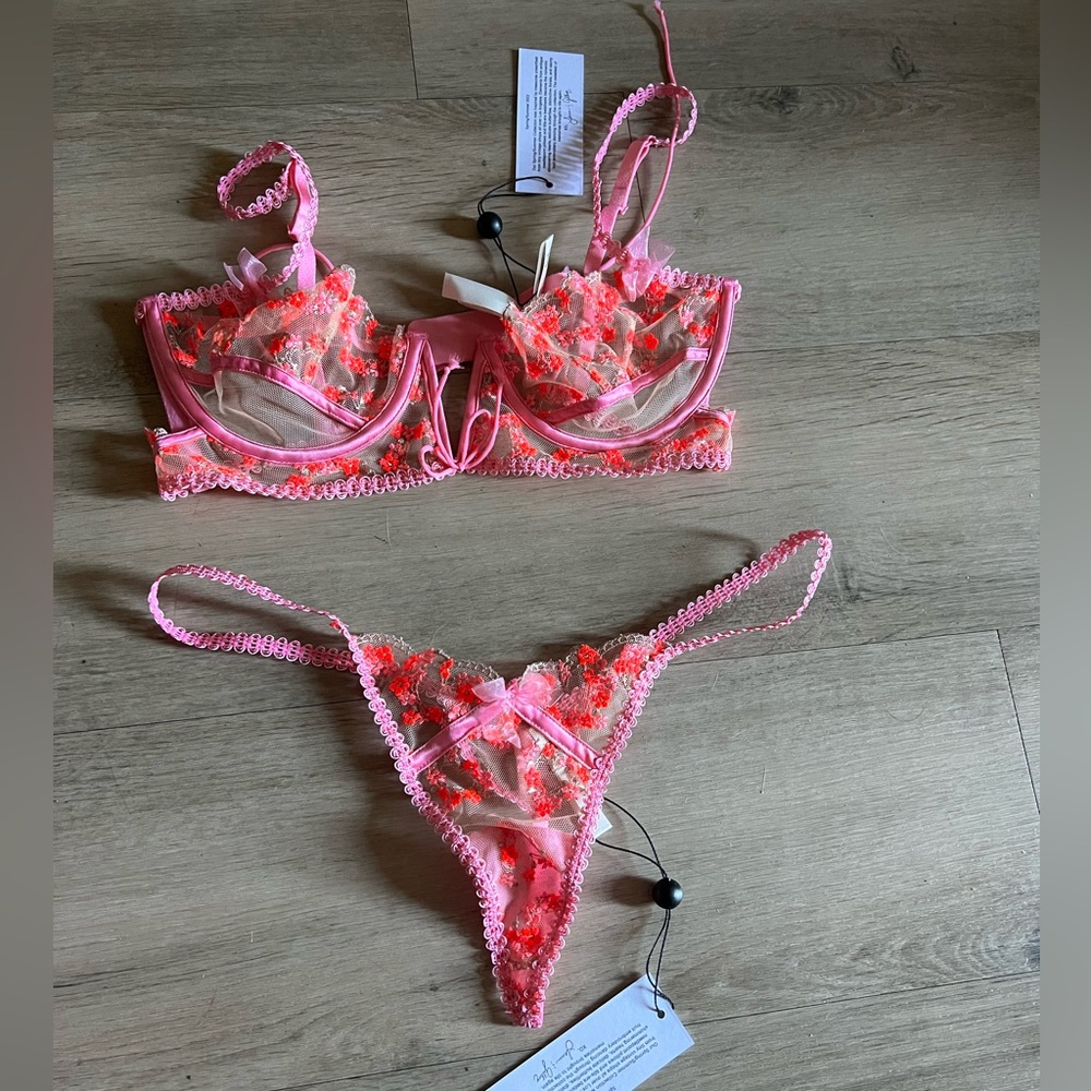 Matching bra and undies set